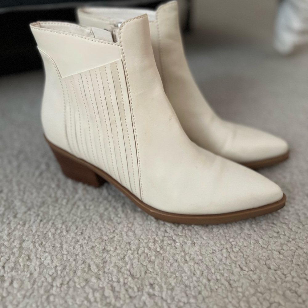 Dolce Vita White Leather Salome Booties